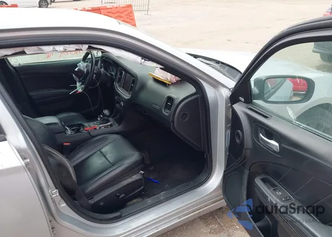 2022 Dodge Charger Sxt Awd z USA, uszkodzony, nr VIN 2C3CDXJG8NH143386